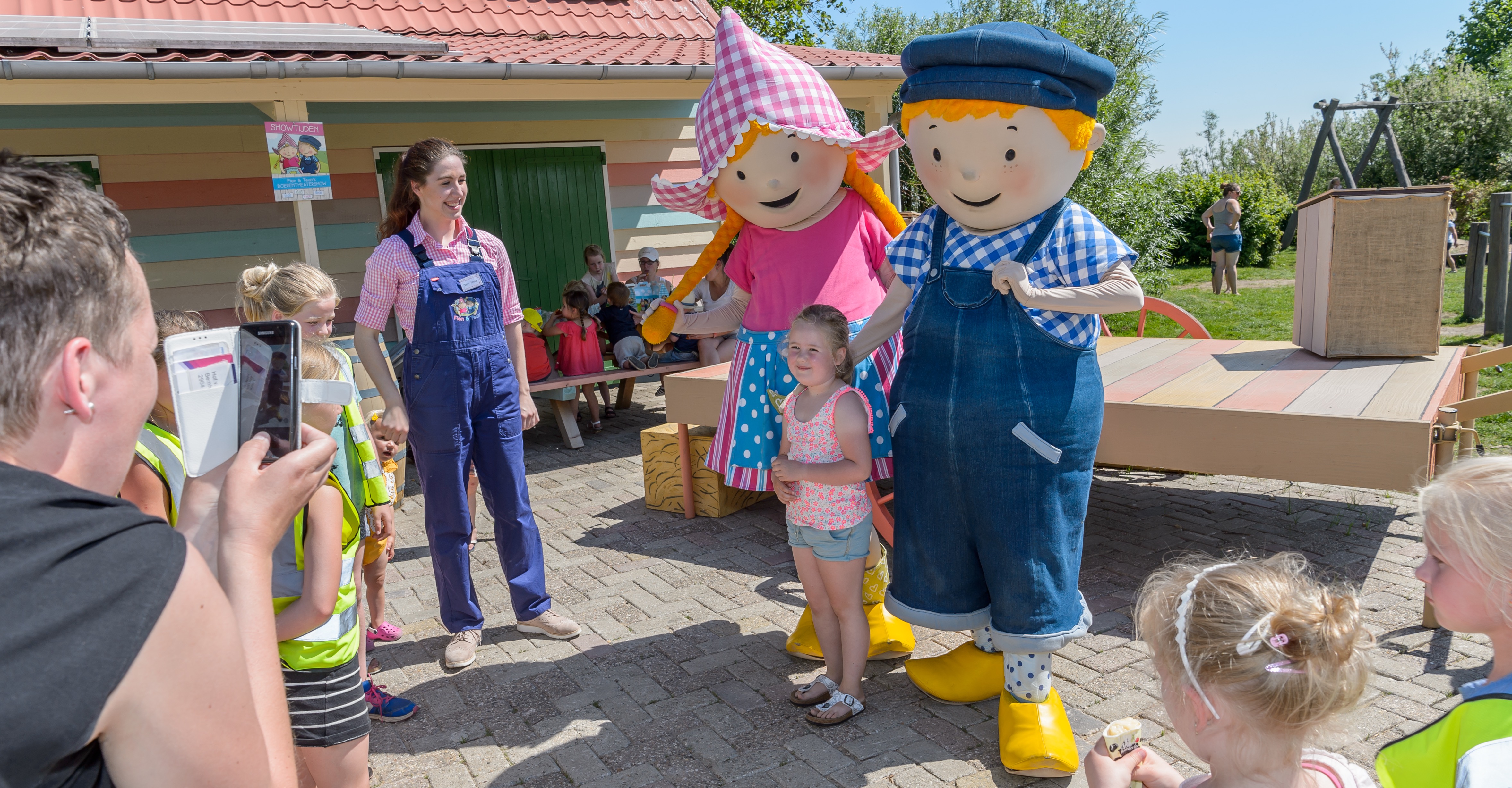 Ontdek alles over de boerderij met Fien & Teun bij Avonturenboerderij Molenwaard