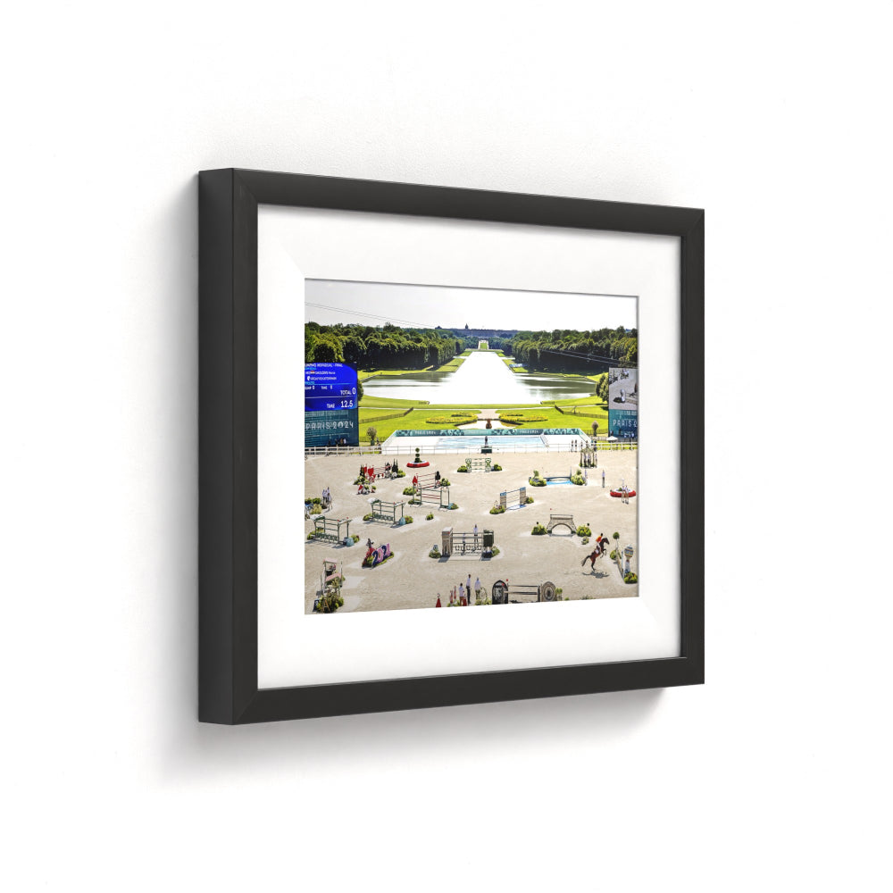 Sportfoto 'Olympisch paardenspringen' ingelijst  - afbeelding 2